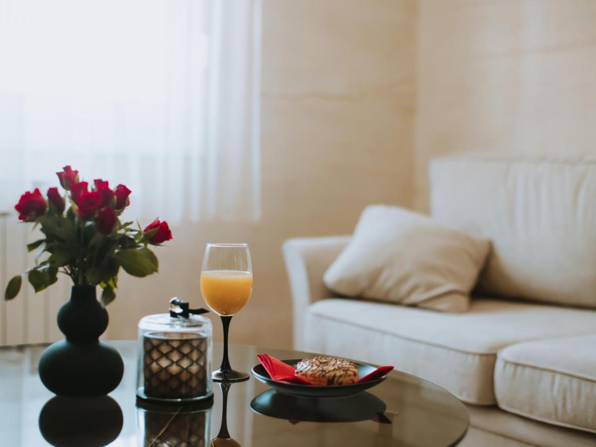דירות ווקובאר Apartman Stari Toranj II מראה חיצוני תמונה