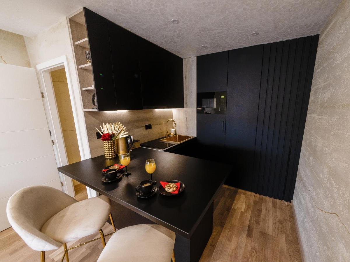 דירות ווקובאר Apartman Stari Toranj II מראה חיצוני תמונה