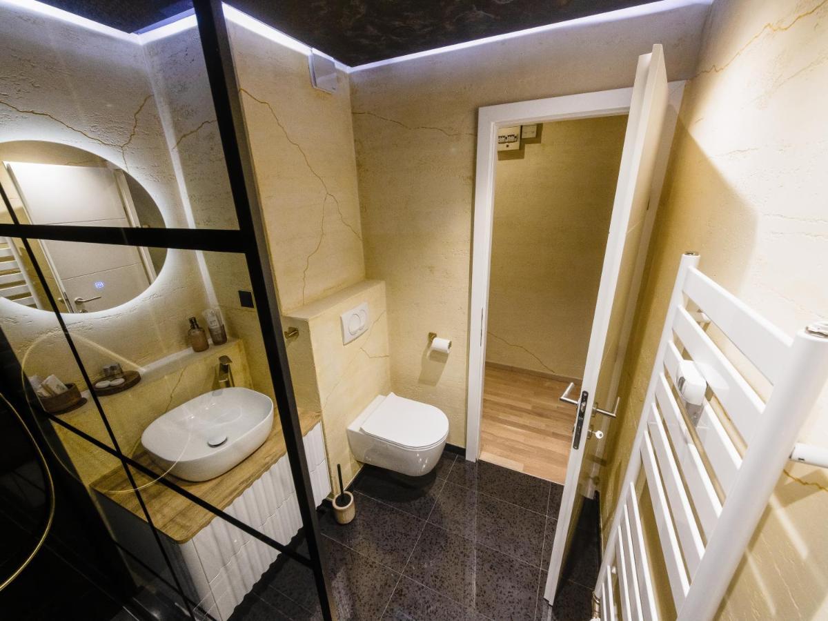 דירות ווקובאר Apartman Stari Toranj II מראה חיצוני תמונה