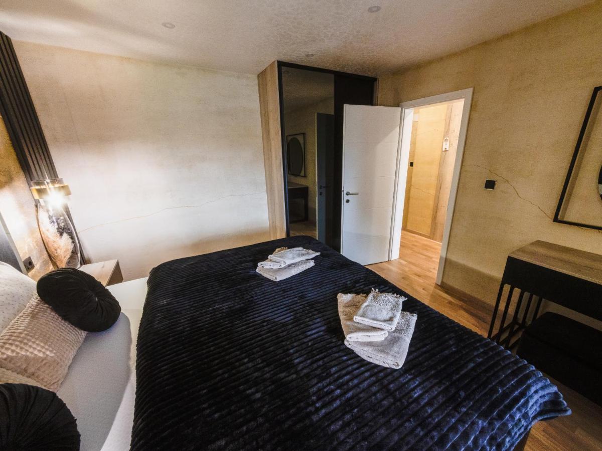 דירות ווקובאר Apartman Stari Toranj II מראה חיצוני תמונה